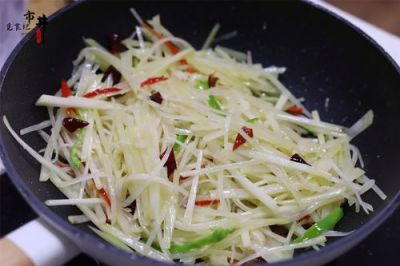 炒土豆丝必备的4个技巧，让你轻松做出美味佳肴